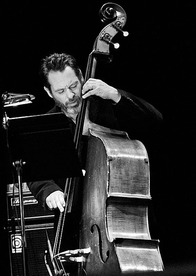 jonathon zwartz bass player